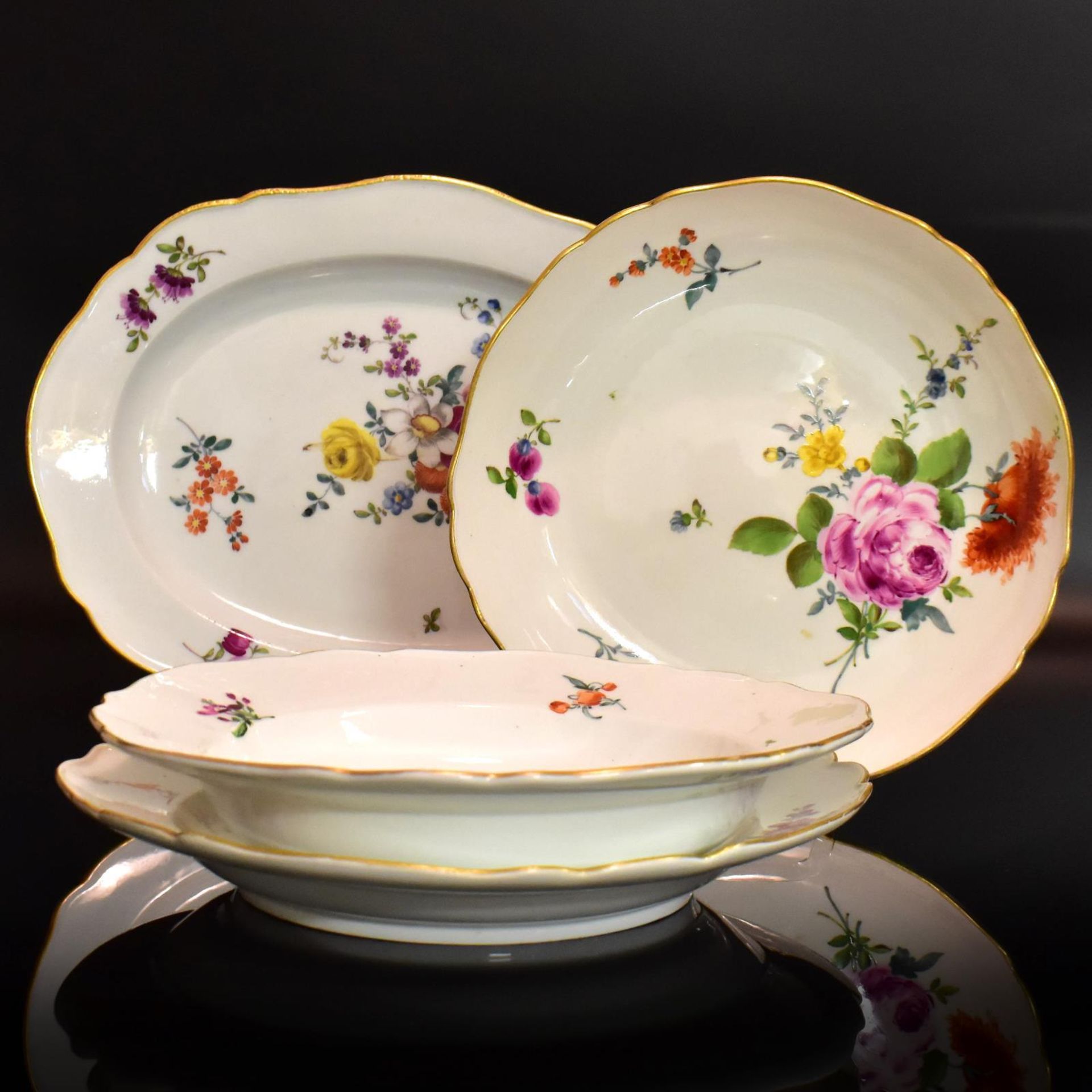 Speise-Teilservice, 23tlg. Meissen, Punktzeit | Porzellan, Farb- und Goldstaffagen.