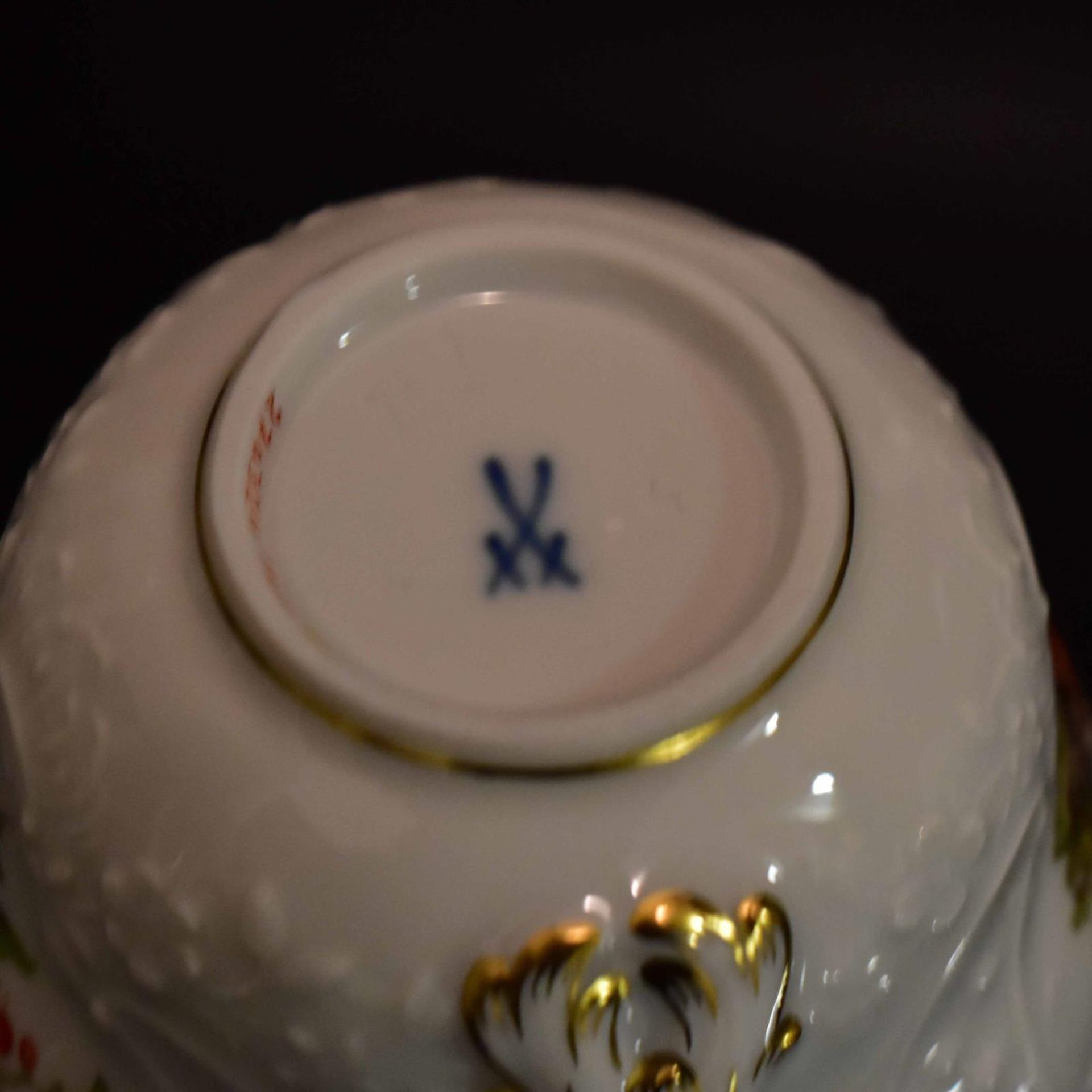 Konvolut, 19tlg. Meissen | Porzellan, Farb- und Goldstaffagen. - Bild 2 aus 2