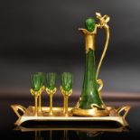 Likörservice, 7tlg. Im Stil des Jugendstils | Grünes Glas, Metall.