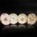 Vier Teller. Hanau und Frankreich, 18. Jh. | Fayence.