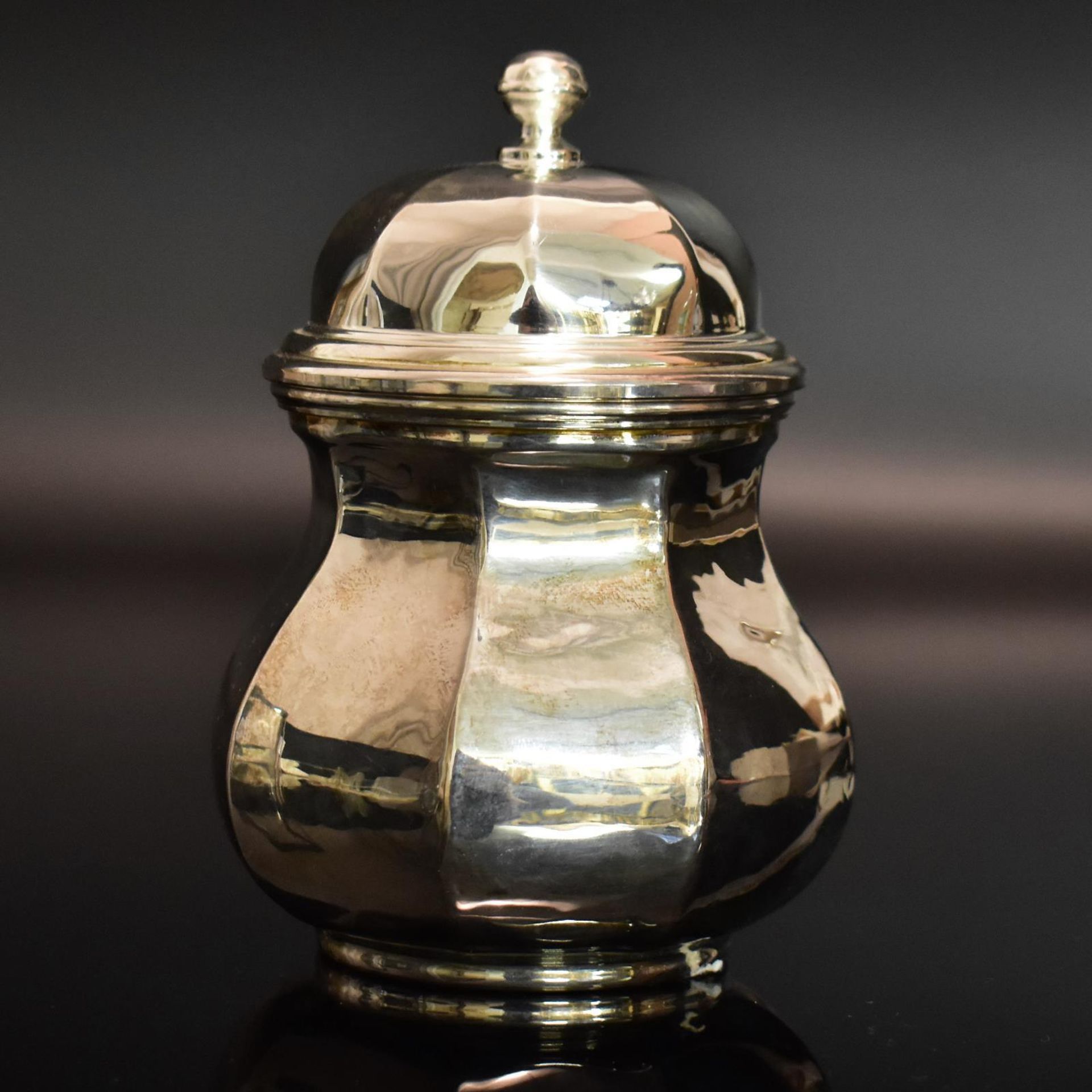 Zuckerdose. Italien, Padua, 20. Jh. | Silber.