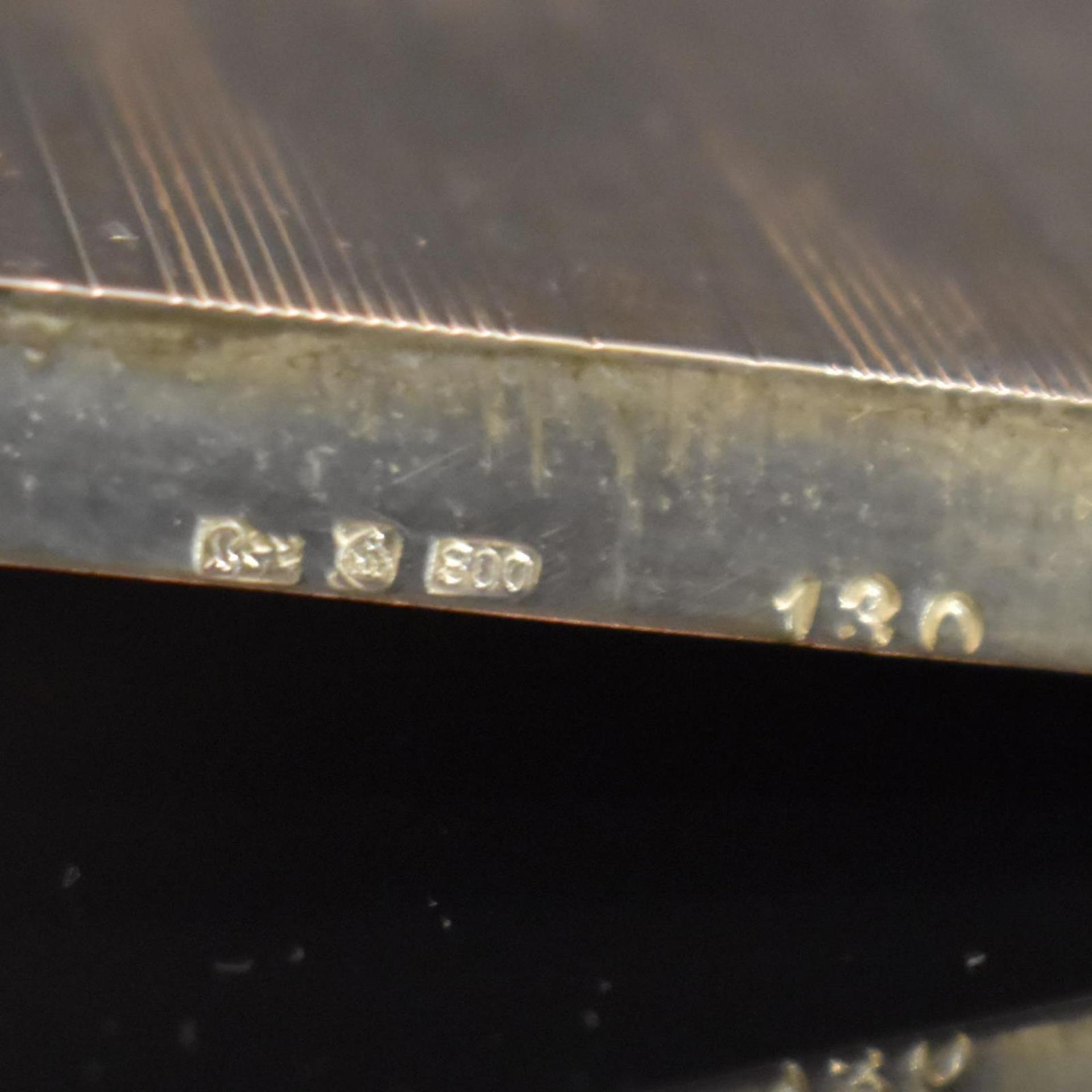 Vier Zigarettenetuis. Deutschland, u.a. Schwäbisch Gmünd, Wilhelm Binder | Silber, innen vergoldet. - Bild 4 aus 4