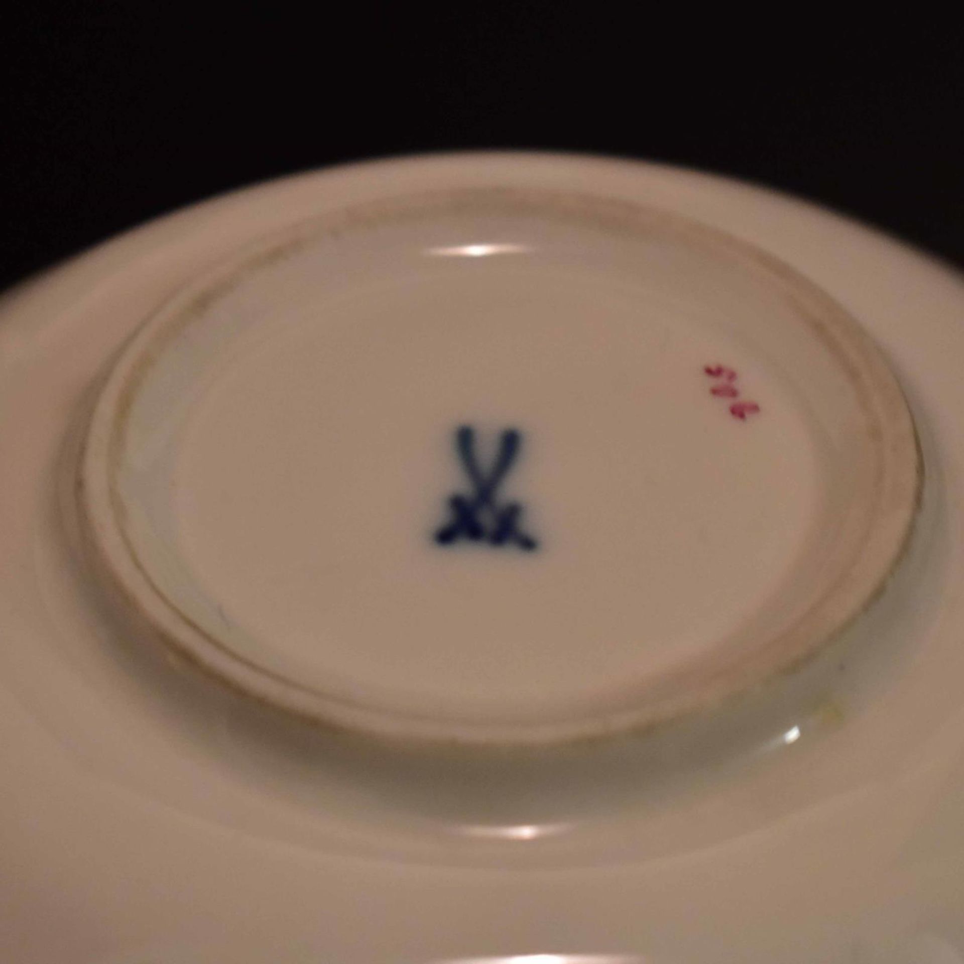 Drei Schälchen. Meissen | Porzellan, Farb- und Goldstaffagen. - Bild 3 aus 3