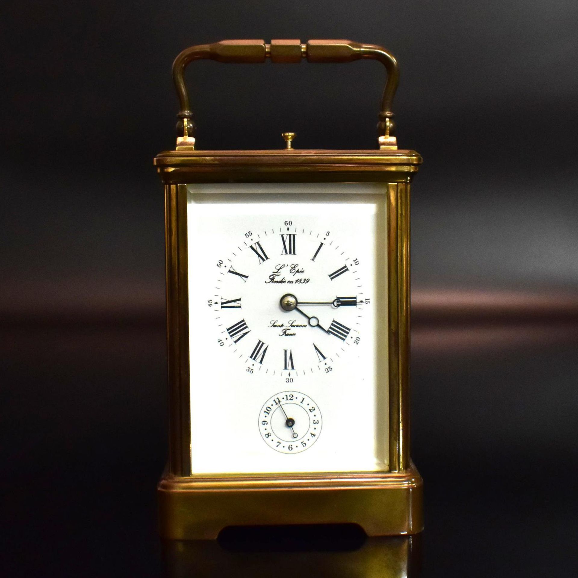 Reisetischuhr, L'Epée. Frankreich, 19./20. Jh. | Messing. Glas.