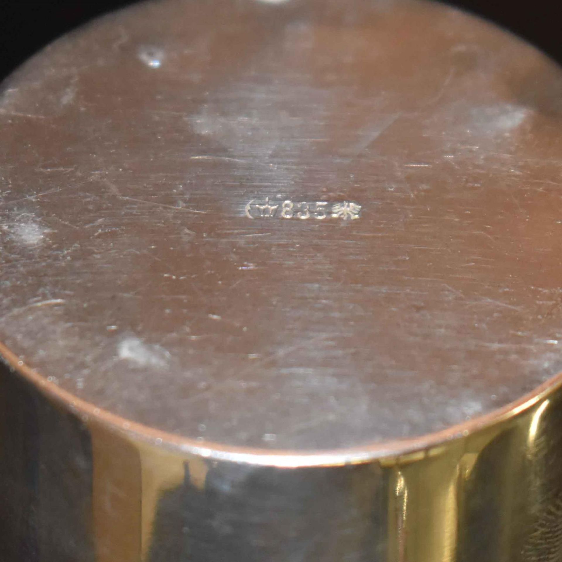 Sechs Becher. Deutschland, Frankreich und Schweden, 20. Jh. | Silber, tlw. innen vergoldet. - Bild 3 aus 3