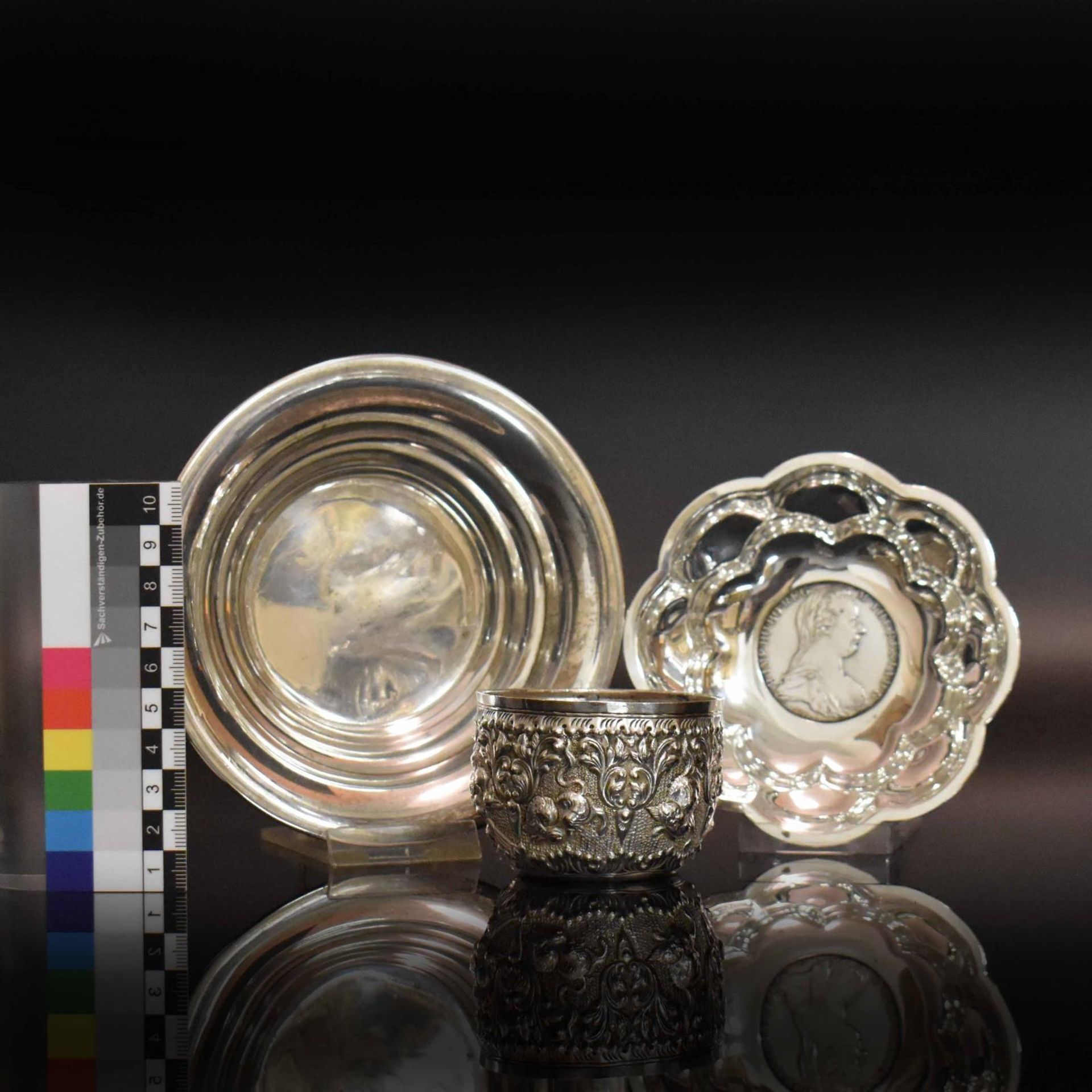 Zwei Schälchen und Kumme. U.a. Österreich, nach 1922 | Silber. - Bild 2 aus 4