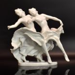 "Kaiserwalzer". Rosenthal, nach Entwurf von L. Friedrich-Gronau | Porzellan, weiß.