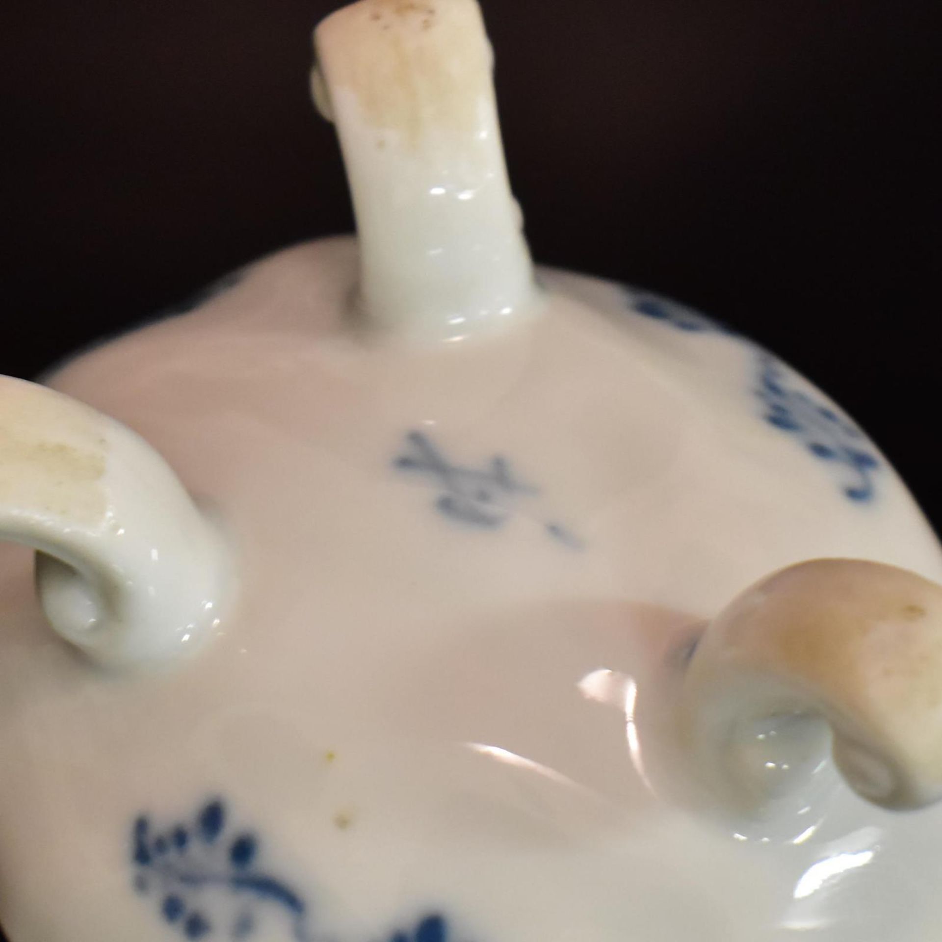 Konvolut "Strohblume", 18tlg. Meissen, Punkt- und Marcolinizeit | Porzellan, unterglasurblauer De... - Bild 3 aus 3