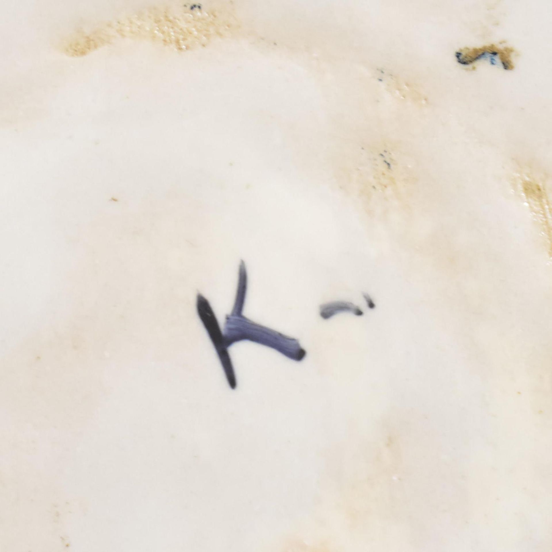 Walzenkrug. Dorotheenthal, 18. Jh. | Fayence. Zinndeckel und -montierung. - Bild 3 aus 3