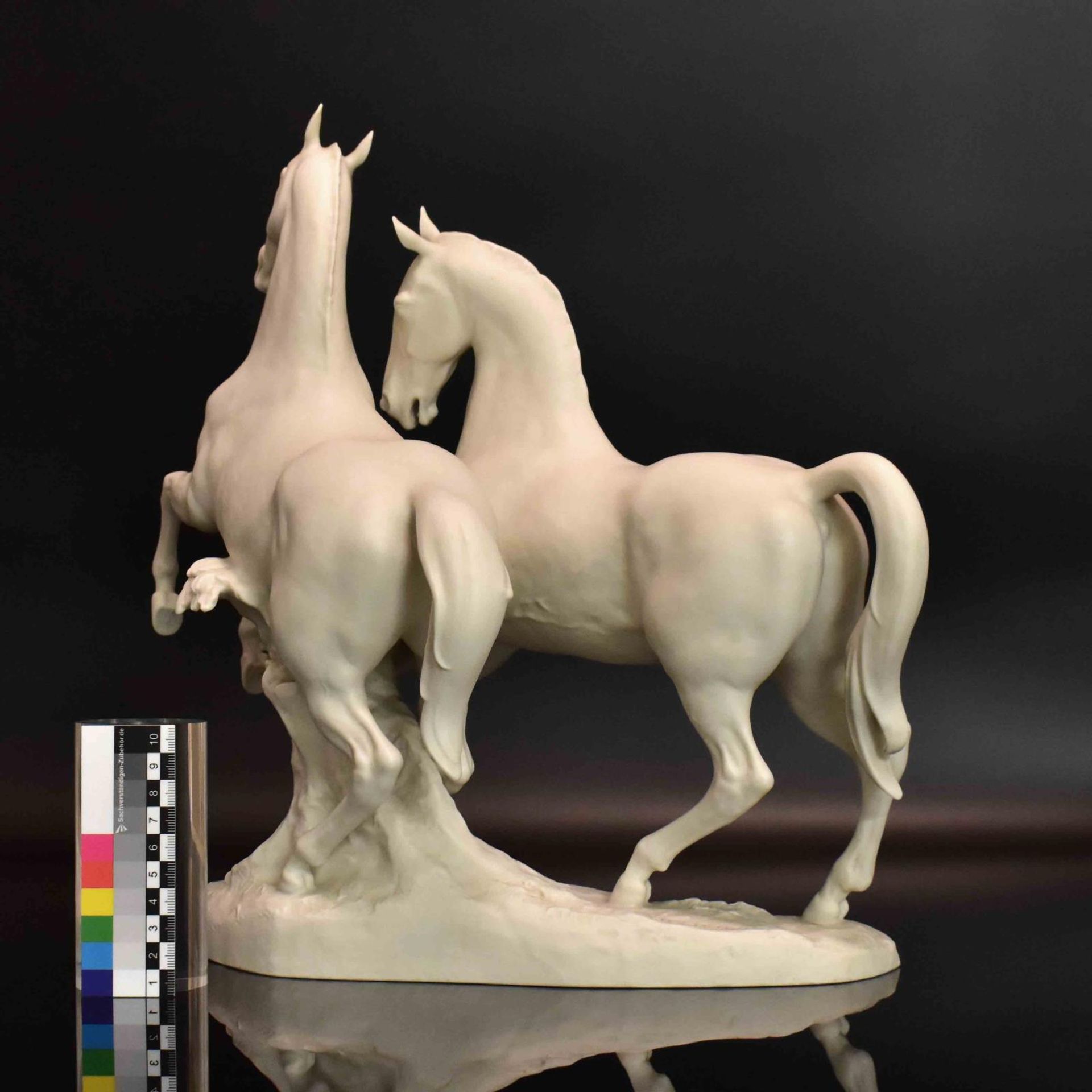 Pferdepaar. Hutschenreuther, nach Entwurf von H. Achtziger | Biskuitporzellan. - Bild 2 aus 4
