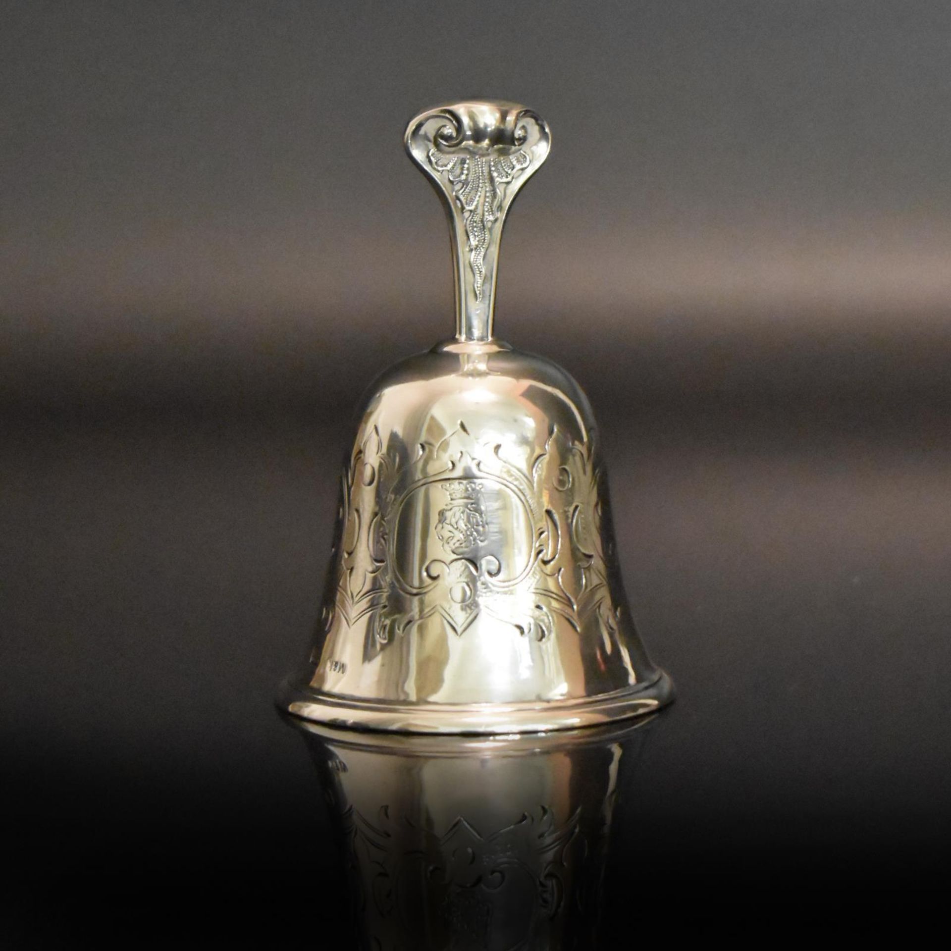 Tischglocke. Wien, 1859 | Silber.