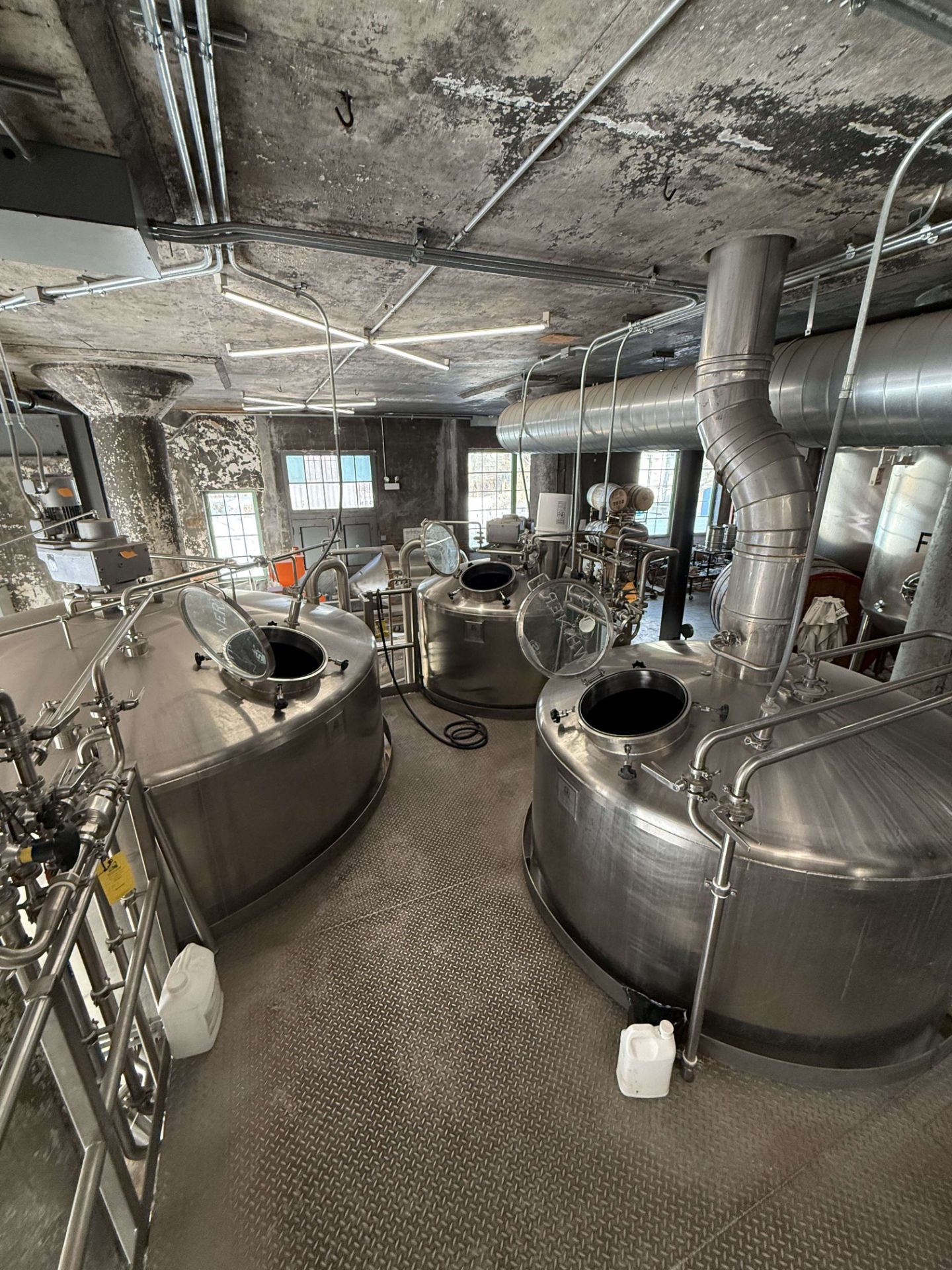 30 BBL Sprinkman Brew House (SEE YOUTUBE VIDEOS) 3 vessel, 3 pump (5 HP each) semi-automated w/ 70bb