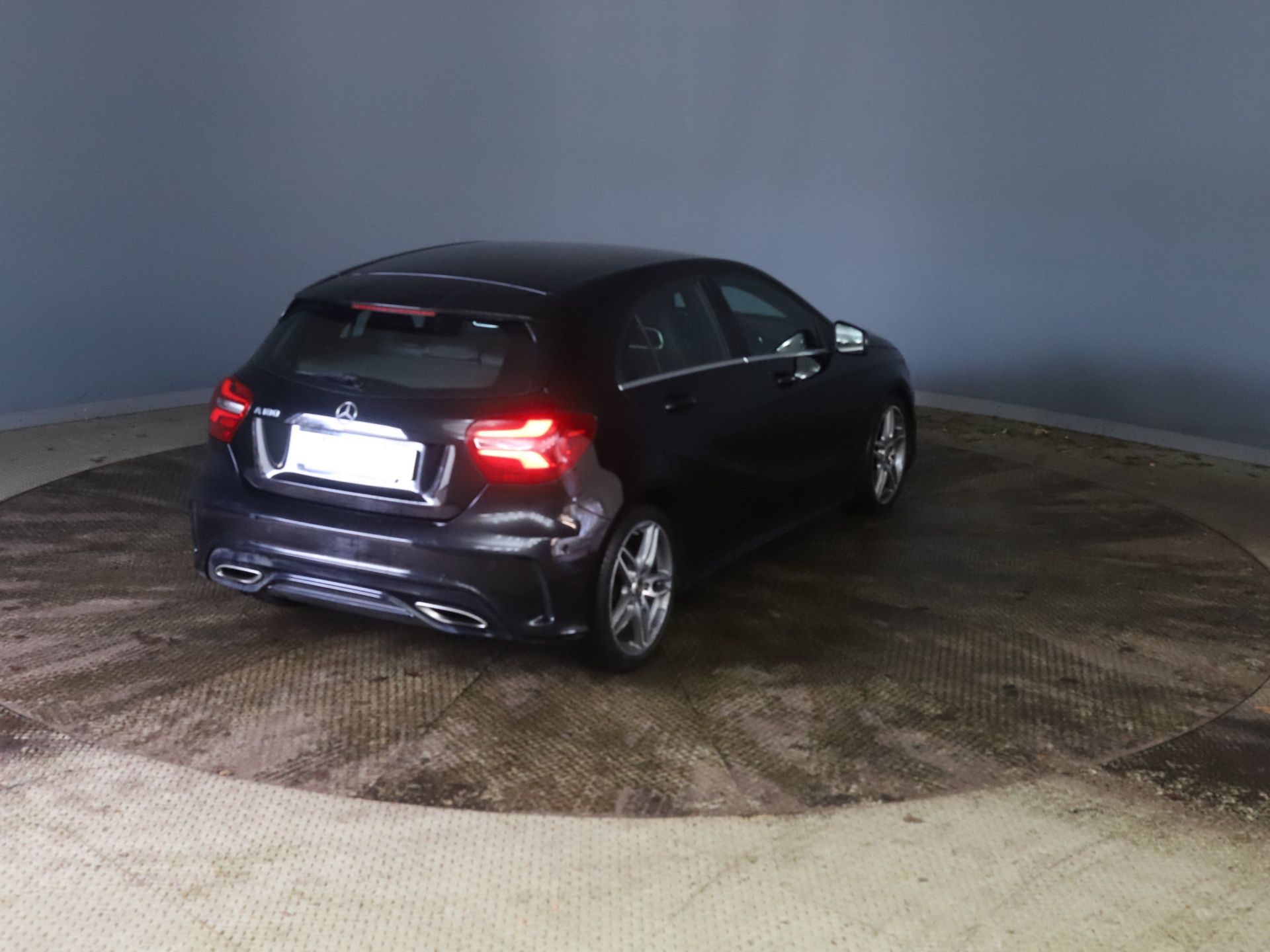 Mercedes Benz A180d AMG Line Premium - AUTO SS - 2018 18 Reg - Sat Nav - Reversing Camera - Air Con - Image 2 of 10