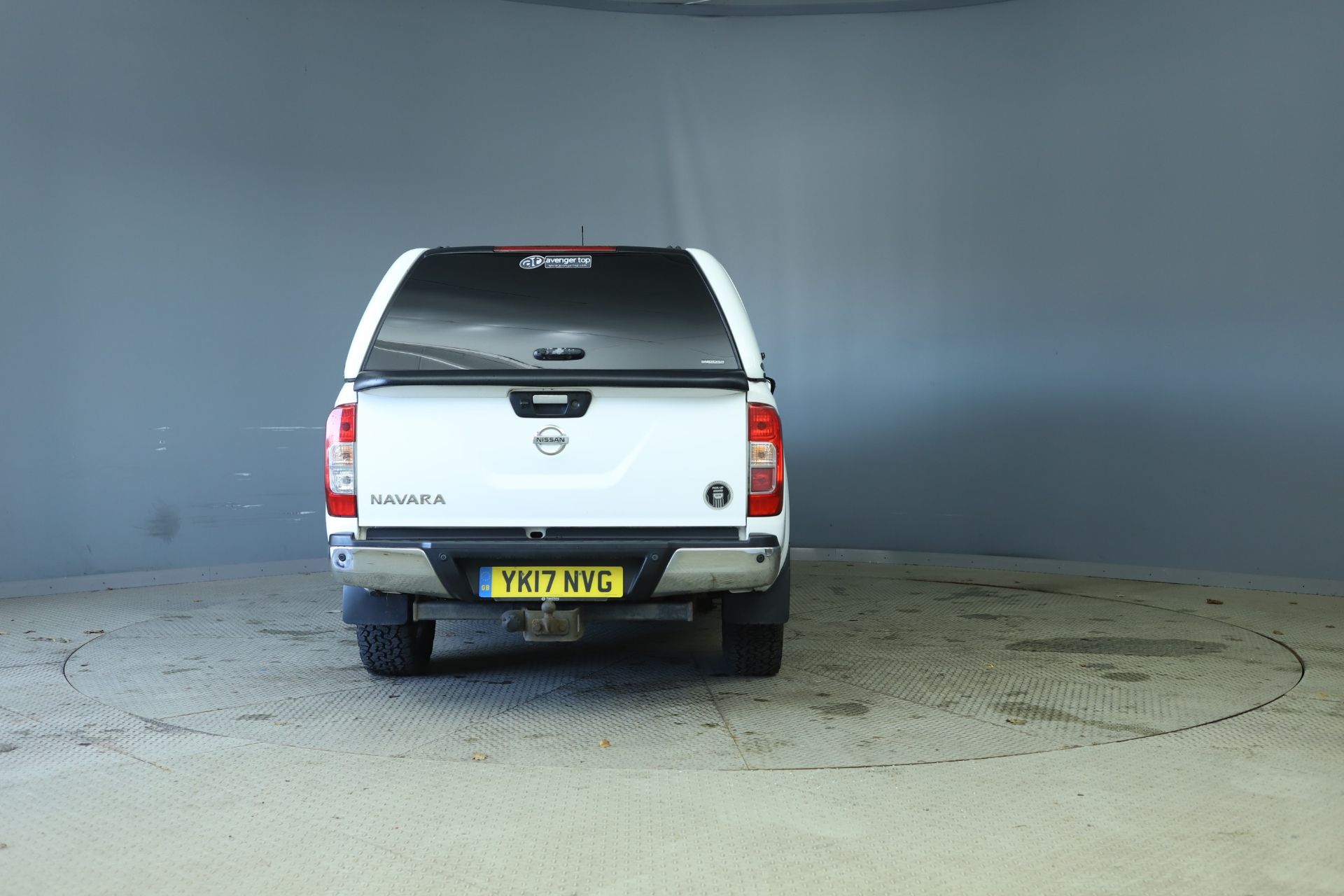 Nissan Navara 2.3 DCI * Teckna Edition - Double Cab Pick Up - 2017 17 Reg - Air Con - Rear Canopy - Image 6 of 12