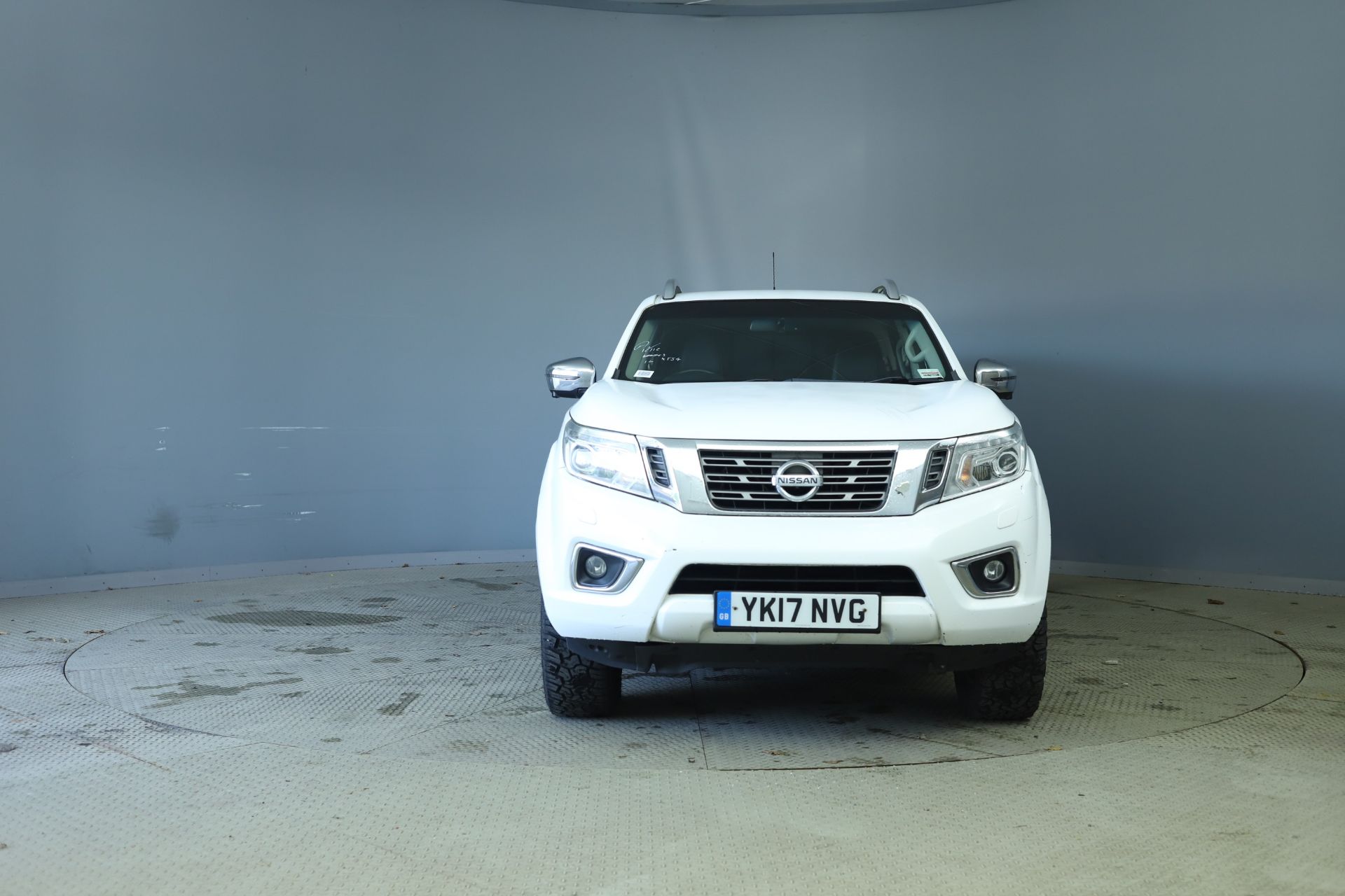 Nissan Navara 2.3 DCI * Teckna Edition - Double Cab Pick Up - 2017 17 Reg - Air Con - Rear Canopy - Image 5 of 12