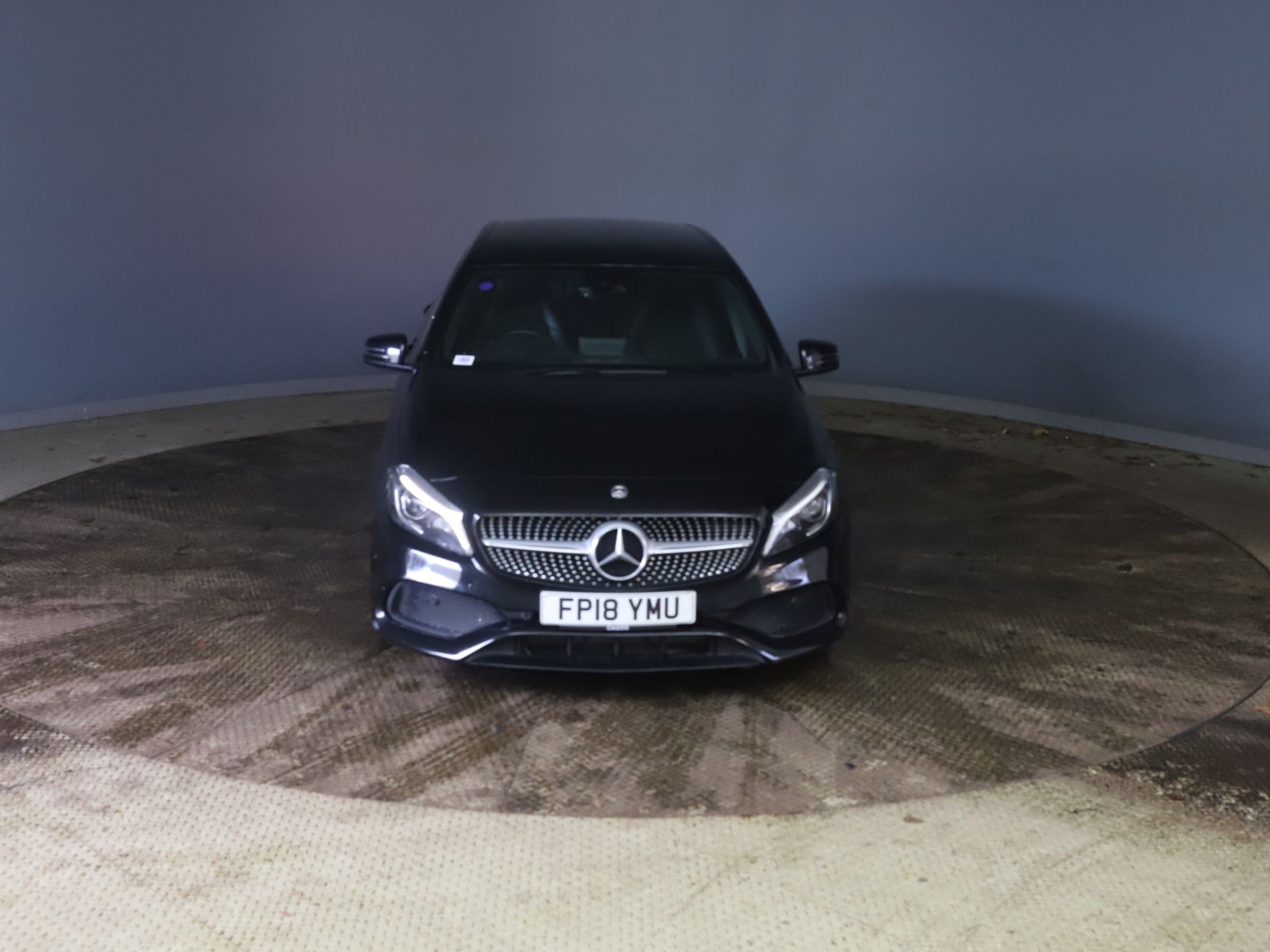 Mercedes Benz A180d AMG Line Premium - AUTO SS - 2018 18 Reg - Sat Nav - Reversing Camera - Air Con - Image 4 of 10