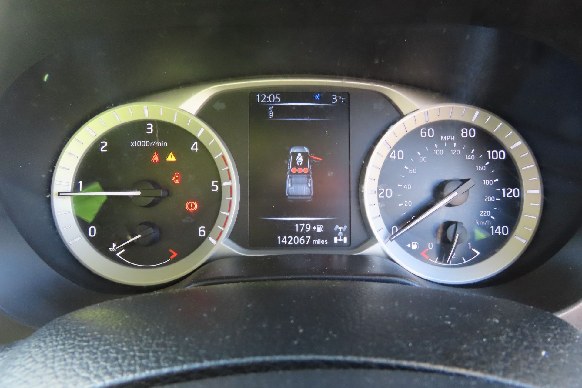 Nissan Navara 2.3 DCI * Teckna Edition - Double Cab Pick Up - 2017 17 Reg - Air Con - Rear Canopy - Image 10 of 12