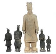 Konvolut 5 Kriegerfiguren China, 20.