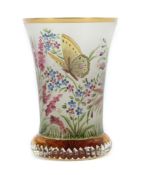 Ranftbecher mit Schmetterlingen