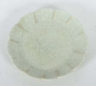 Kleine gelappte Blütenschale China,