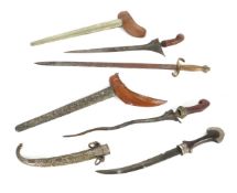 Drei Dolche und ein Seitengewehr 20.