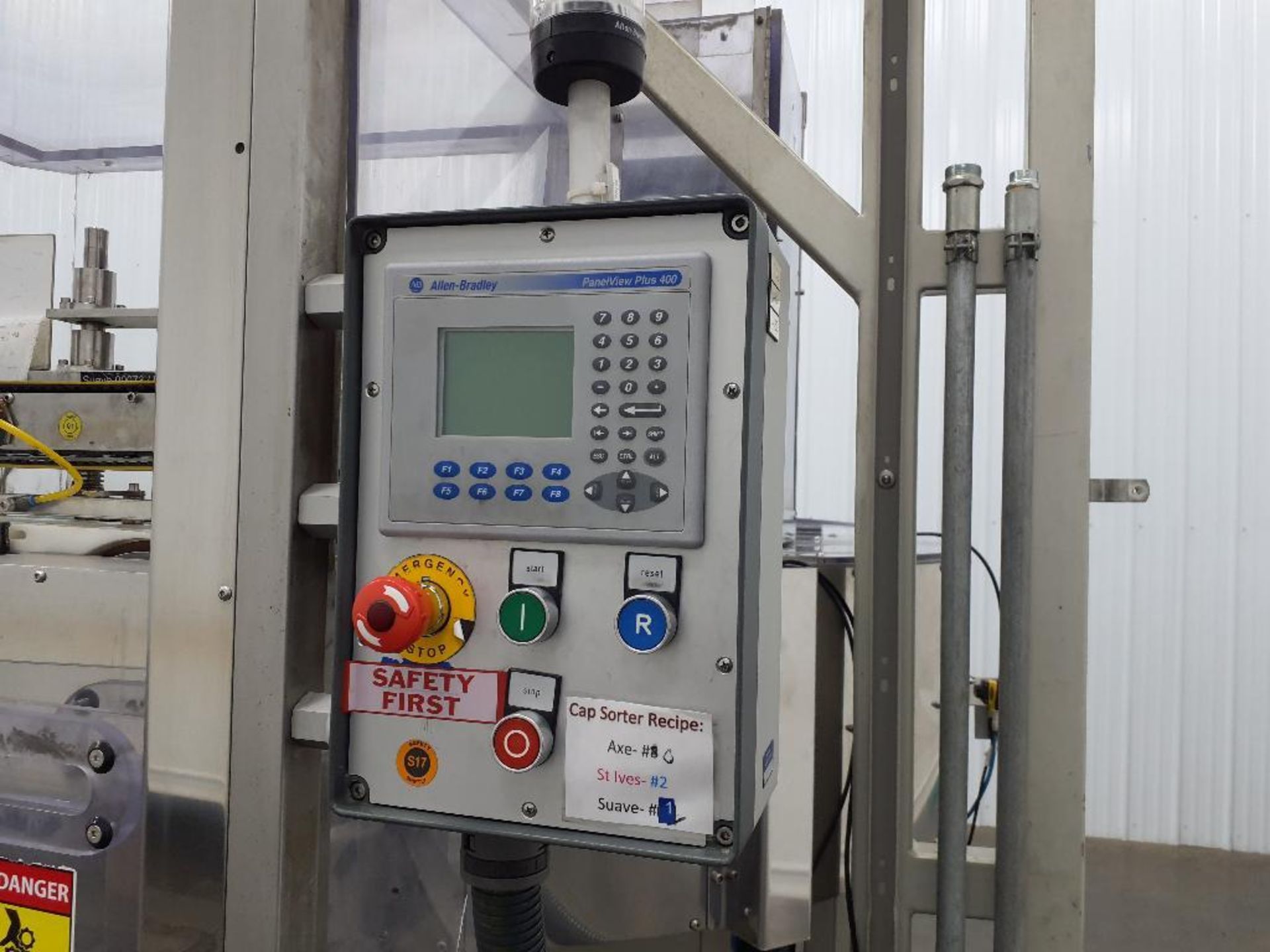 Used Tolke Cap Sorter: Ensures the cap is correctly oriented before ...