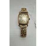 BULOVA GOLD GILDED CUSHION CASED MENS WATCH - WORKING