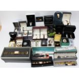 33 boxed fashion wristwatches primarily quartz, to include makers, Seiko, Rotary, Accurist,
