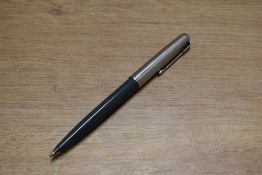 A Parker 51 ballpoint pen in Grey with lustraloy cap. Circa 1955