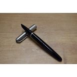 A rare UK manufactured Parker 51 vacumatic fill fountain pen in Black with lustraloy cap. Circa