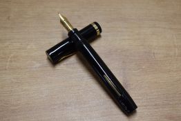 A Sheaffer Lifetime Senior lever fill fountain pen in Black with flat top single band cap having