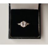 A Diamond ring, the central diamond approximately 1.