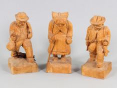 3 geschnitzte Figuren