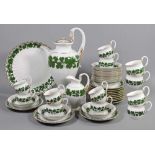 Meissen Schwanenhenkel Kaffeeservice *Weinlaub* 19. Jhd. u.a.