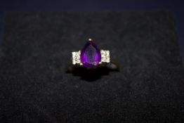 9ct Gold ring set with amethyst Weight 2.3g Size O