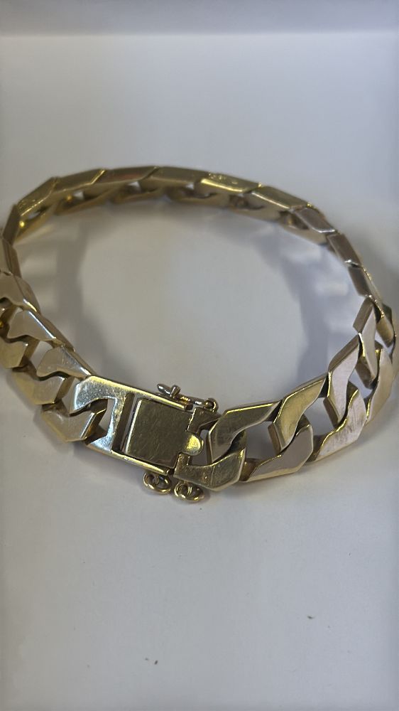 LIVE General Auction  - Jewellery, Watches, Glass, Ceramics & collectables