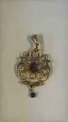 9ct Gold pendant set with central amethyst & pearl