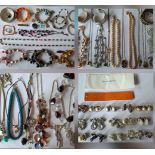 Modern costume jewellery to include bangles, a pearl and black Tahitian pearl necklace, 2 Majorica
