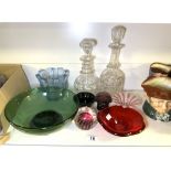 MIXED VINTAGE ART GLASS WITH TWO VINTAGE DECANTERS - TALLEST 33CM