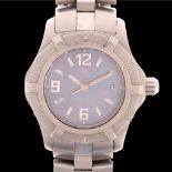 TAG HEUER - a lady's stainless steel 2000 Exclusive Professional quartz calendar wristwatch, ref.