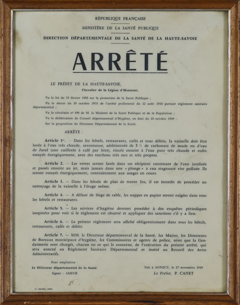 Four French Government issued licenced premises legal notices, various dates 20th century (4) - Image 2 of 5