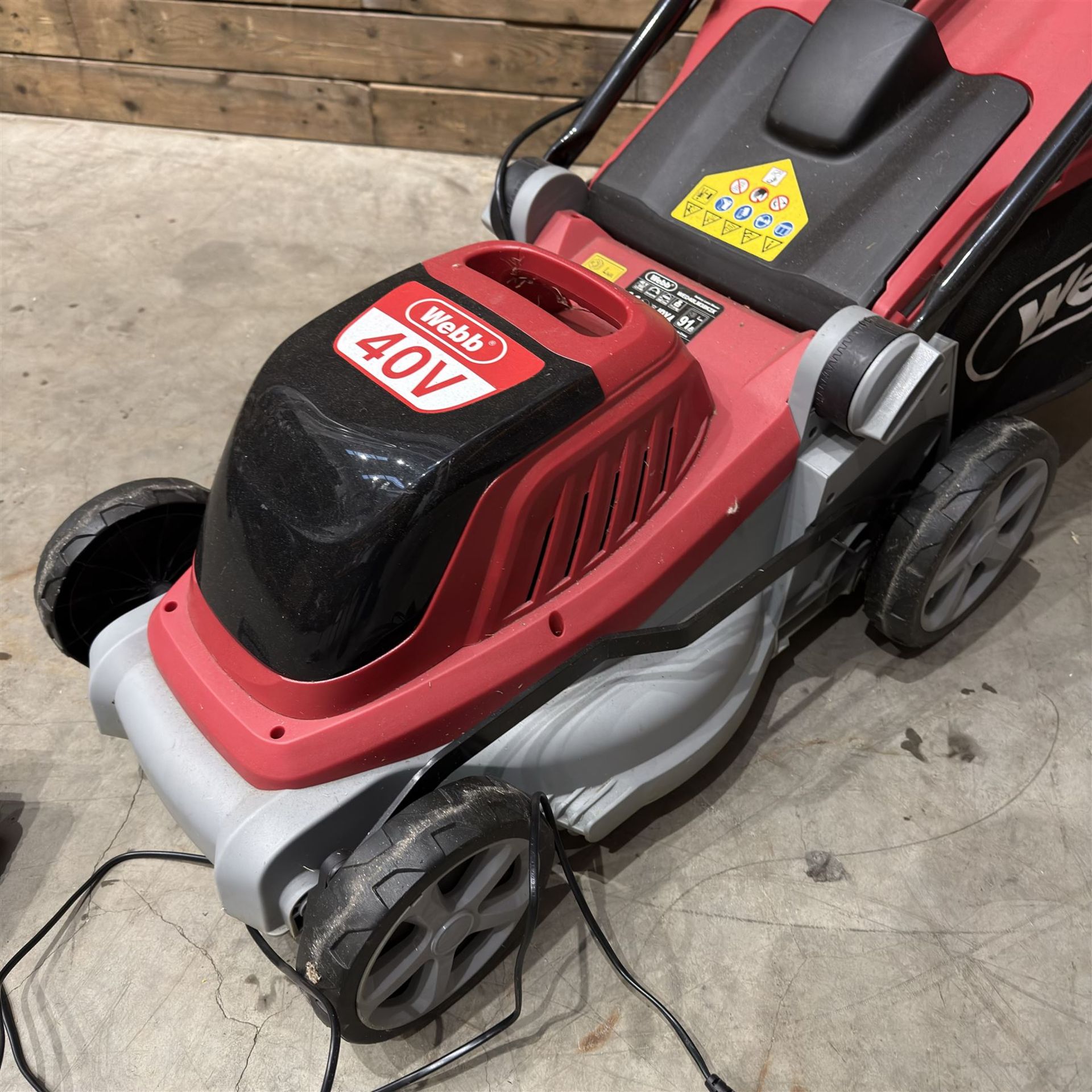 Webb 40v electric mower + Flymo GardenVac - Image 4 of 8