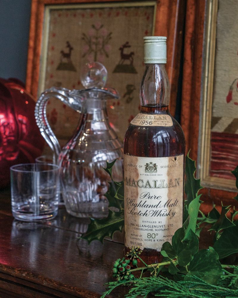 Antique, Oak & Country and Interiors - Lay's Auctioneers