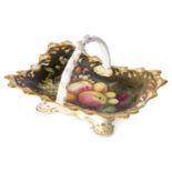 A CHAMBERLAIN'S WORCESTER PORCELAIN BASKET