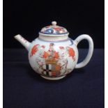 A SMALL CHINESE EXPORT TEA POT, WITH ARMORIAL