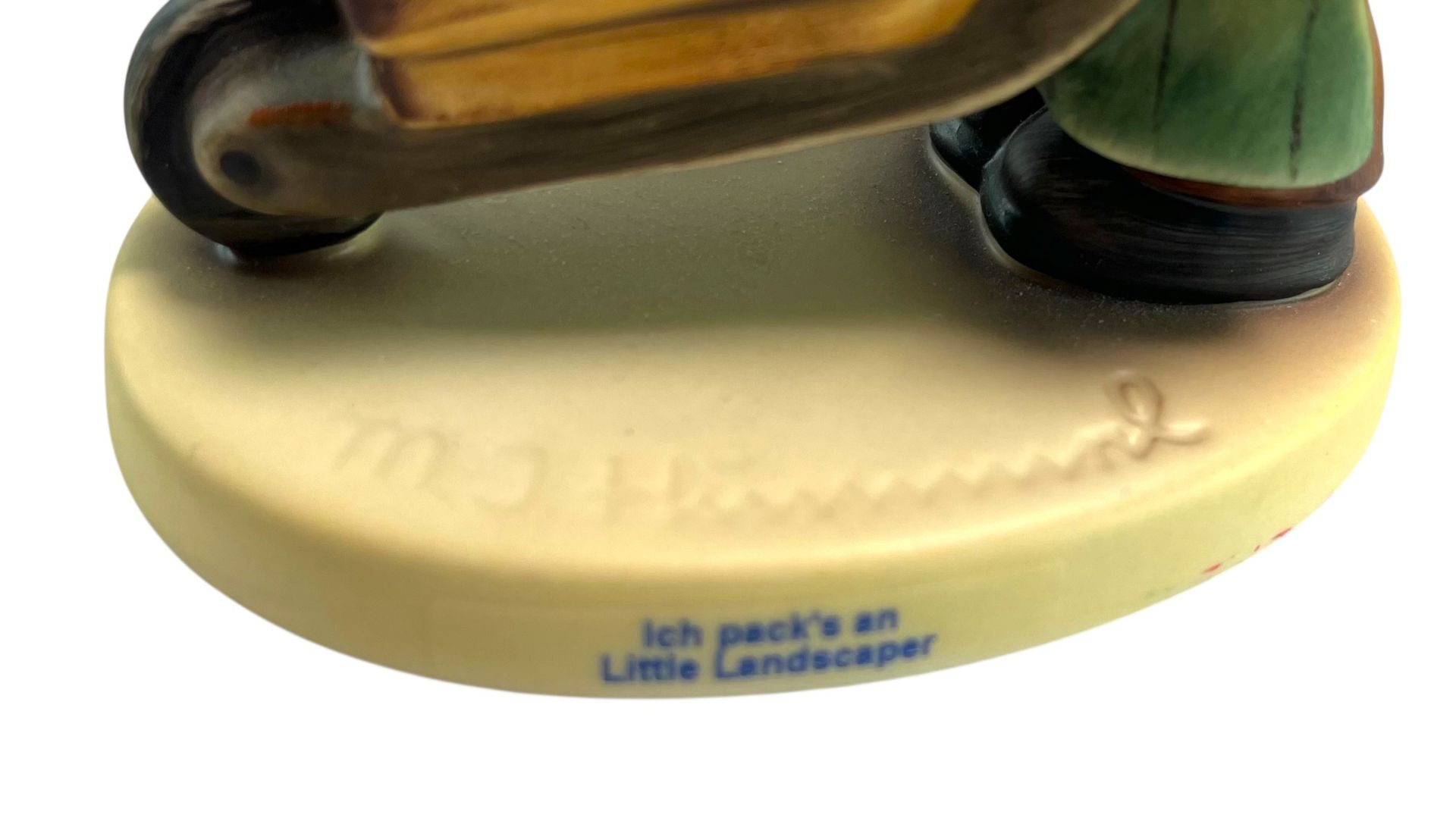 GOEBEL HUMMEL FIGURES - TWELVE BOXED PORCELAIN FIGURINES - Image 6 of 7