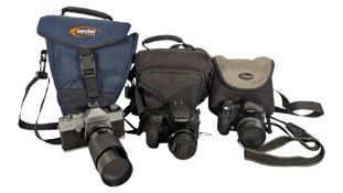 COLLECTION OF VINTAGE CAMERAS