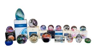 COLLECTION OF LATE 20TH CENTURY STUDIO GLASS PAPERWEIGHTS