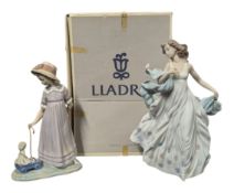 LLADRO - TWO LATE 20TH CENTURY PORCELAIN FIGURES