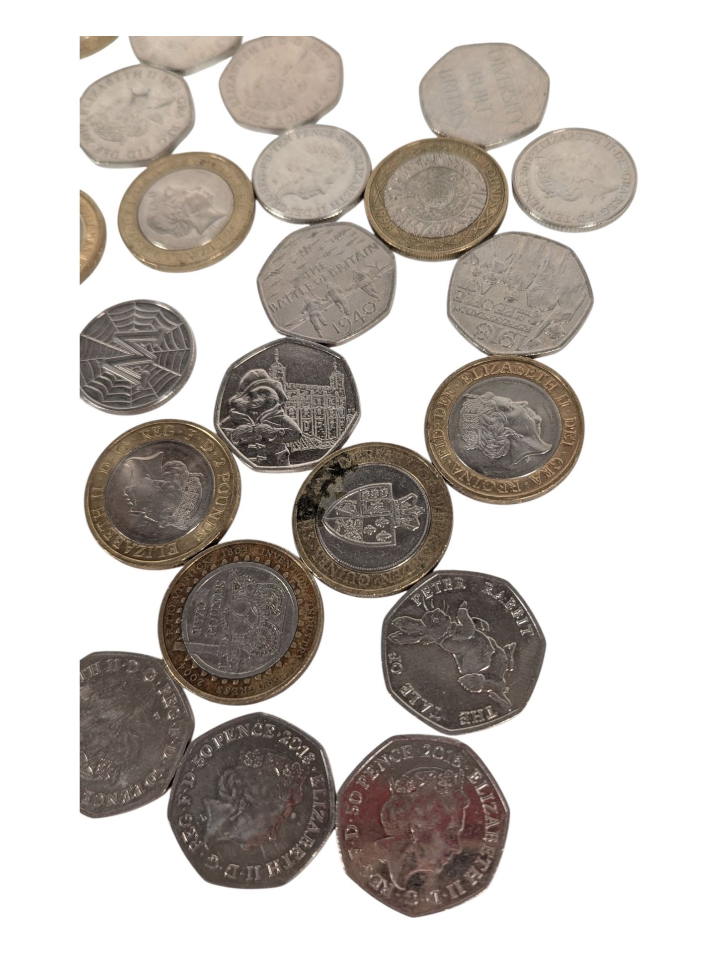 COLLECTION OF BRITISH CIRCULATED COMMEMORATIVE COINS - Image 4 of 4
